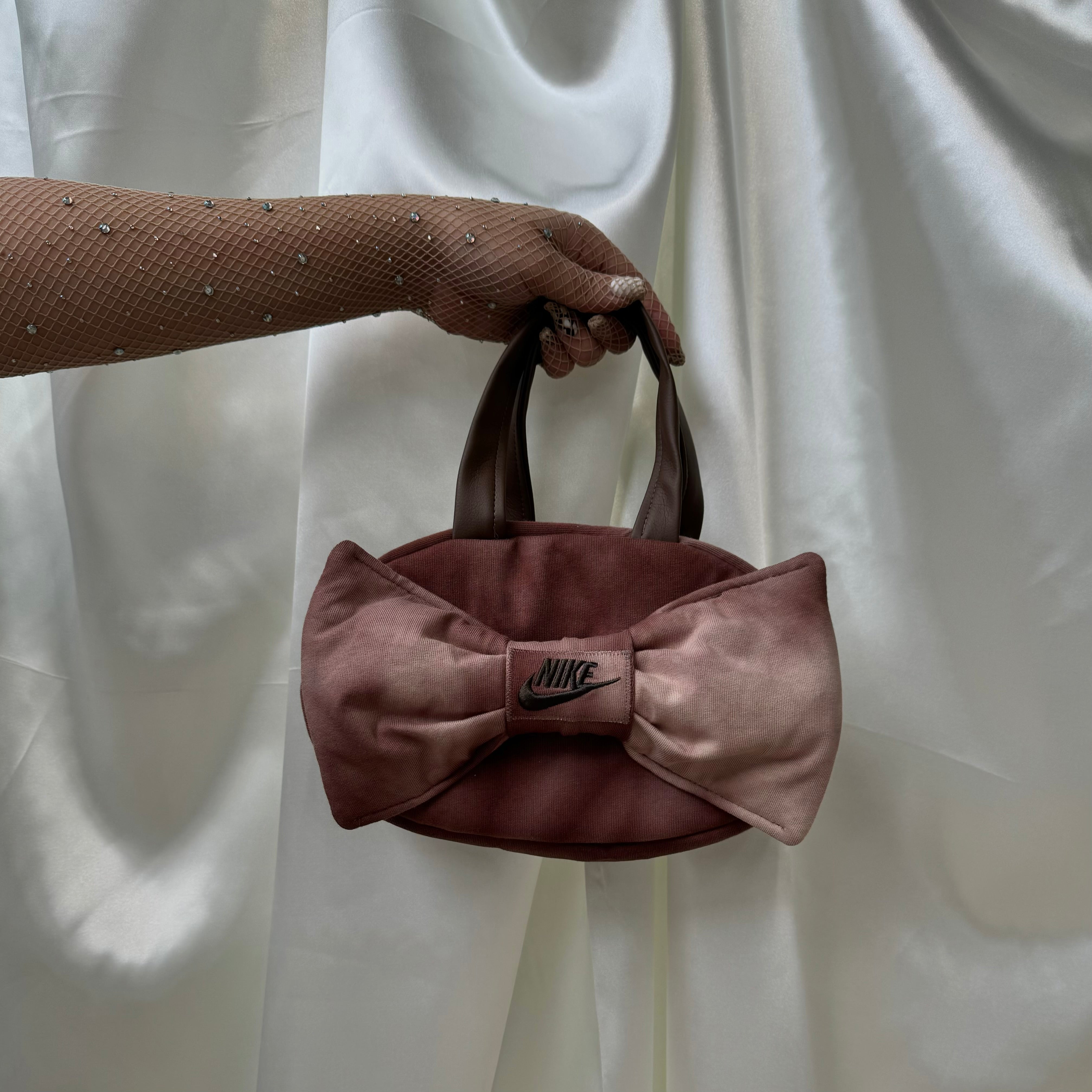 Bow Majesty Brown