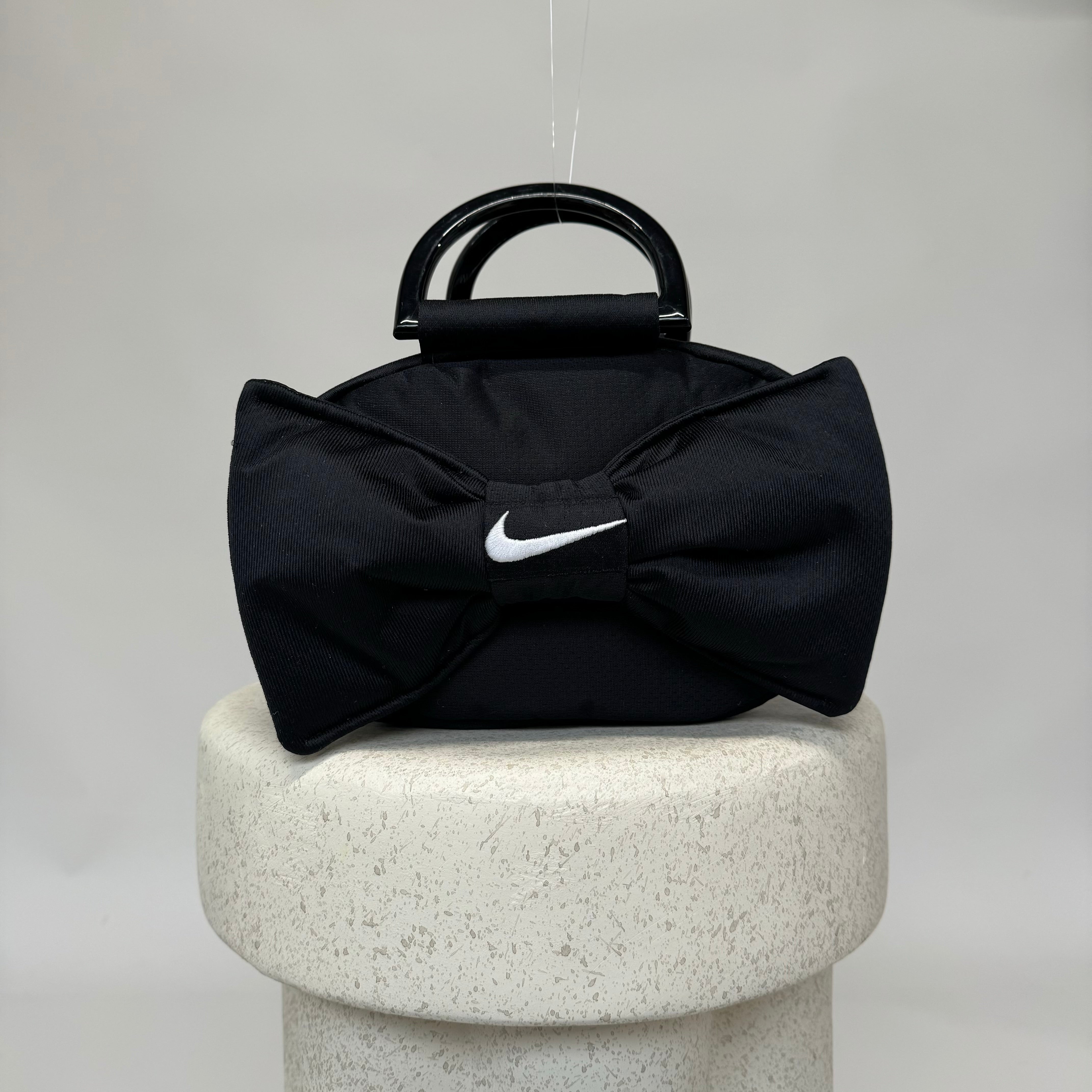 Bow Majesty Black